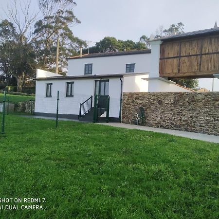 A Minguxaina Apartment Ribadeo Bagian luar foto